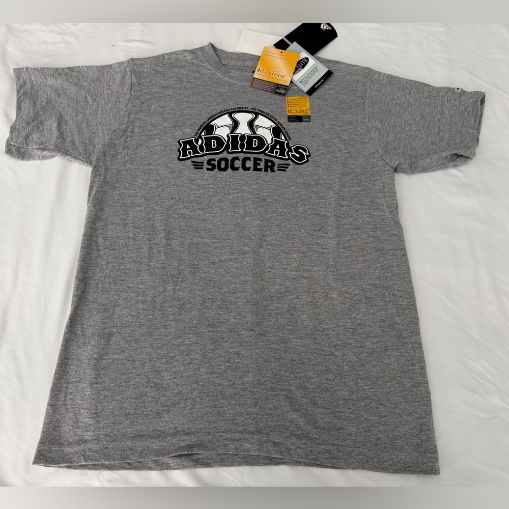 Adidas Kids Boys Gray Soccer Graphic Tee nwt - Picture 2 of 16
